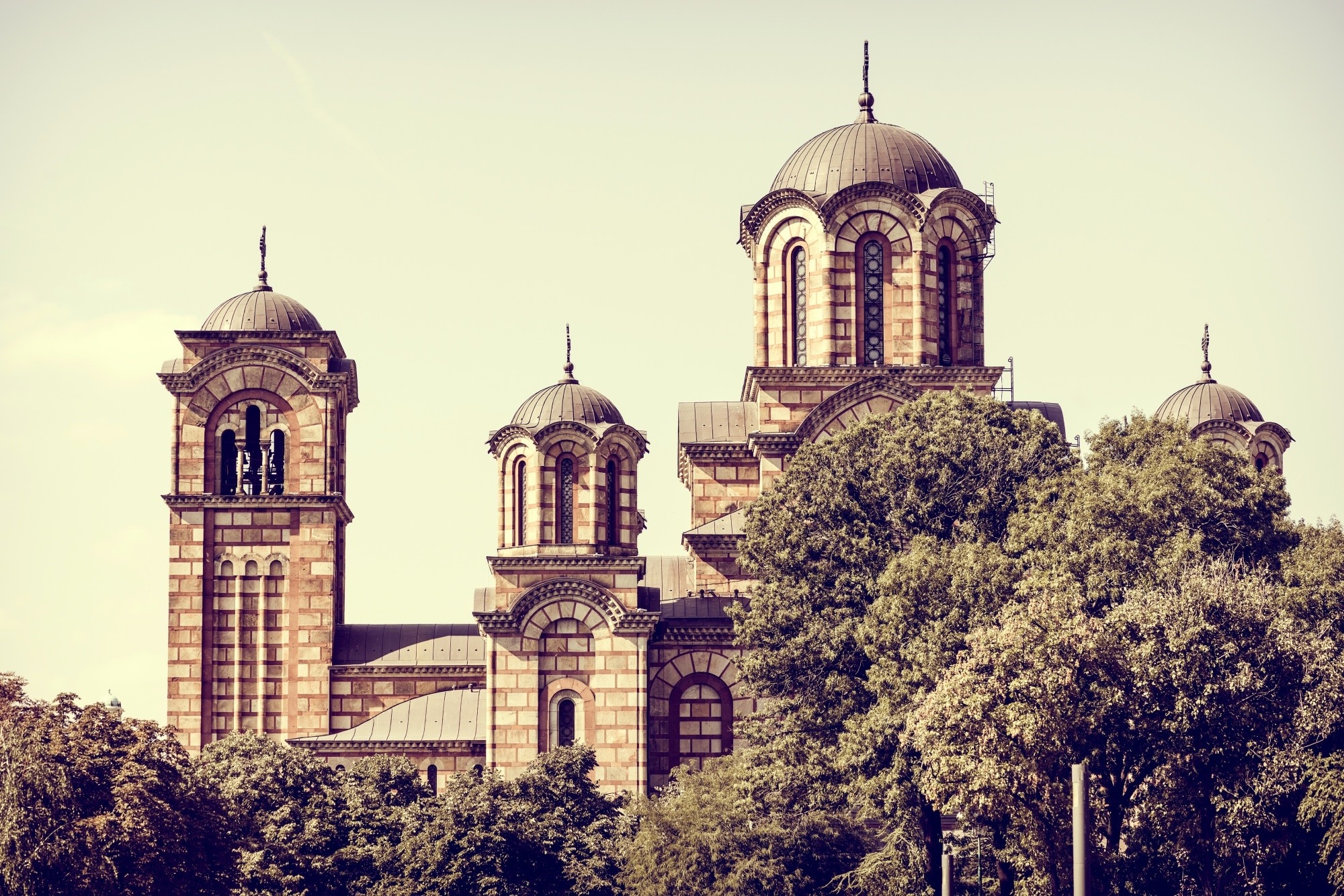 st-mark-s-church-belgrade-serbia_1401-495